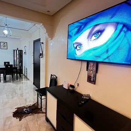 Magnifique Appartement Spacieux Confort Propre Familial 2 Chambres Salon Et Salle A Manger A 20Mn A Pied De Place Jemaa El Fina 4 Piscines Dans Espace De Golf A 12 Mn En Voitures L Entree Est Gratuit Pour La Clientele Ouvert Entre 10H Et 20H Marrakesh Exteriör bild