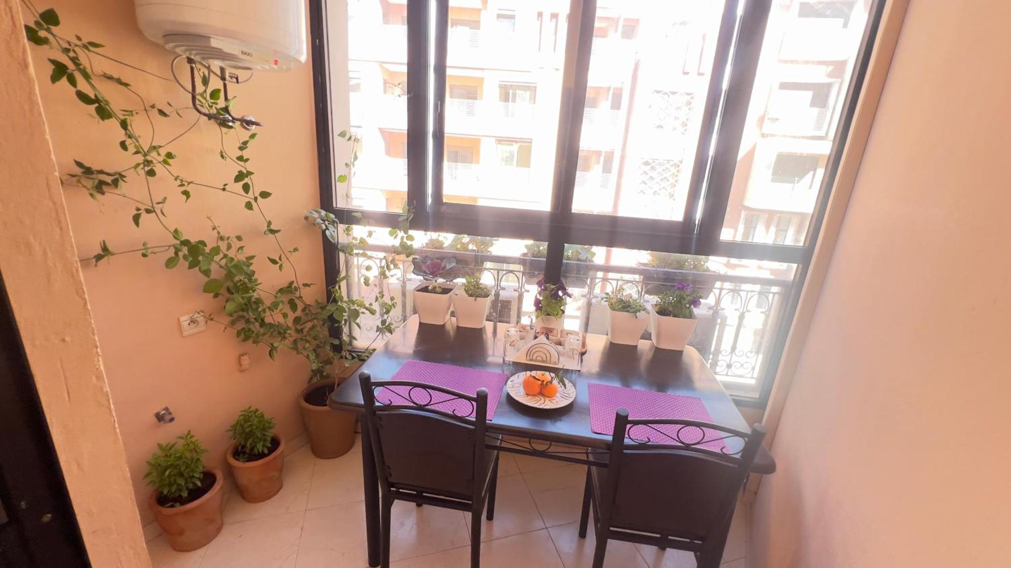 Magnifique Appartement Spacieux Confort Propre Familial 2 Chambres Salon Et Salle A Manger A 20Mn A Pied De Place Jemaa El Fina 4 Piscines Dans Espace De Golf A 12 Mn En Voitures L Entree Est Gratuit Pour La Clientele Ouvert Entre 10H Et 20H Marrakesh Exteriör bild