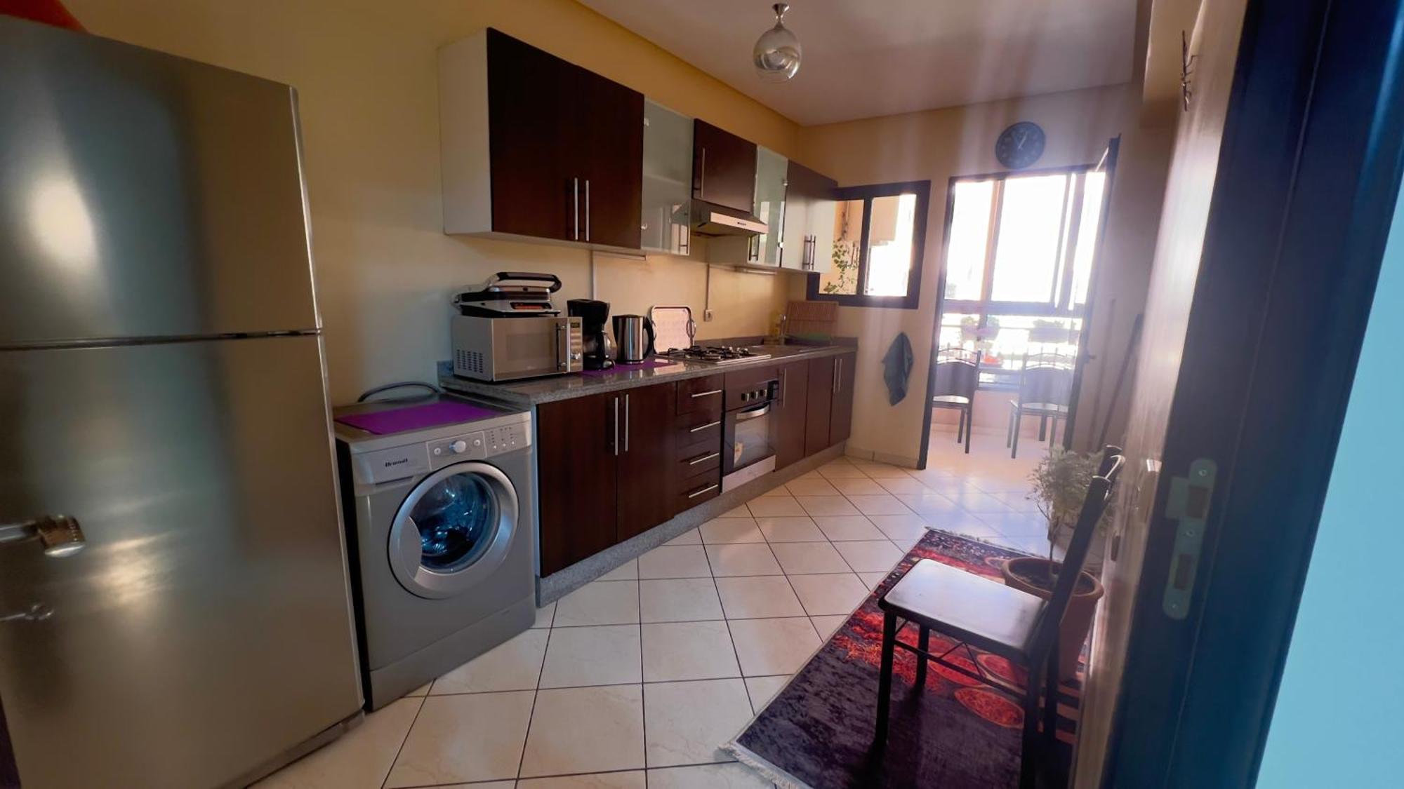 Magnifique Appartement Spacieux Confort Propre Familial 2 Chambres Salon Et Salle A Manger A 20Mn A Pied De Place Jemaa El Fina 4 Piscines Dans Espace De Golf A 12 Mn En Voitures L Entree Est Gratuit Pour La Clientele Ouvert Entre 10H Et 20H Marrakesh Exteriör bild
