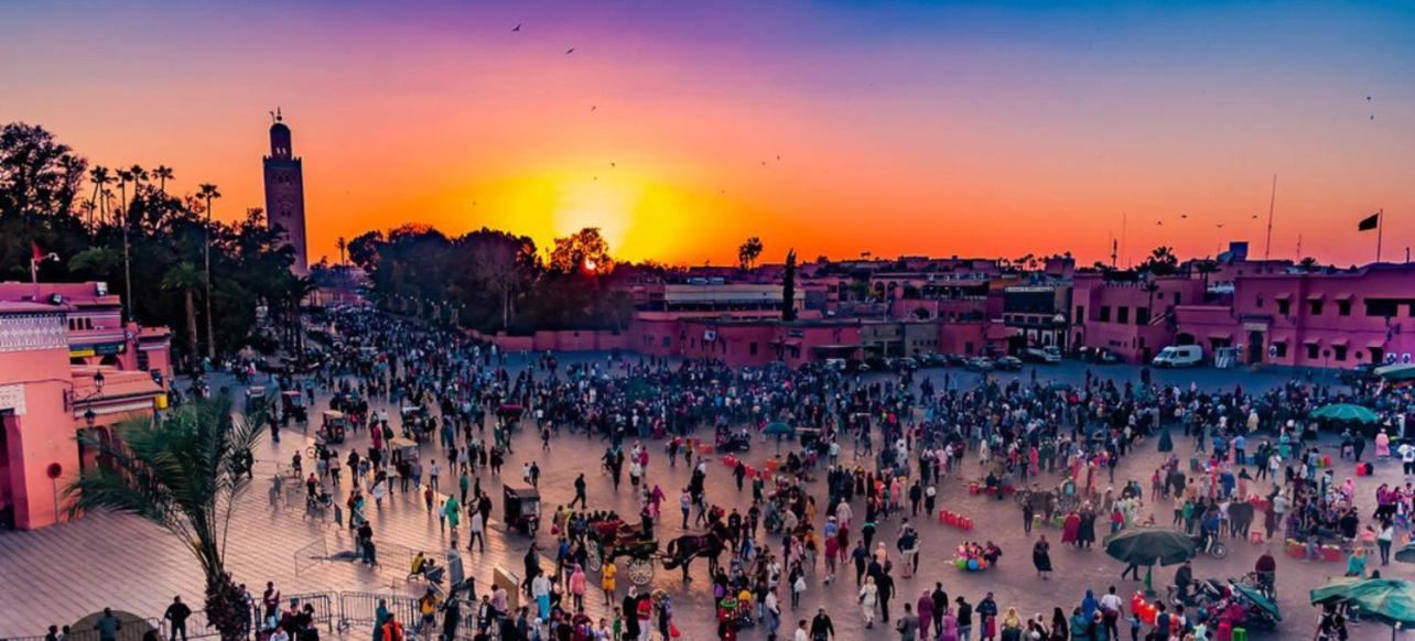 Magnifique Appartement Spacieux Confort Propre Familial 2 Chambres Salon Et Salle A Manger A 20Mn A Pied De Place Jemaa El Fina 4 Piscines Dans Espace De Golf A 12 Mn En Voitures L Entree Est Gratuit Pour La Clientele Ouvert Entre 10H Et 20H Marrakesh Exteriör bild