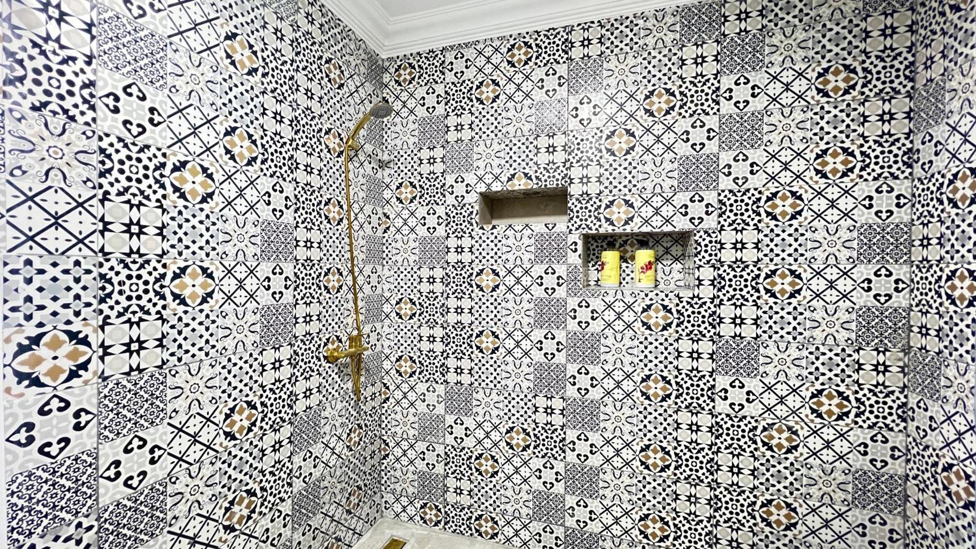 Magnifique Appartement Spacieux Confort Propre Familial 2 Chambres Salon Et Salle A Manger A 20Mn A Pied De Place Jemaa El Fina 4 Piscines Dans Espace De Golf A 12 Mn En Voitures L Entree Est Gratuit Pour La Clientele Ouvert Entre 10H Et 20H Marrakesh Exteriör bild